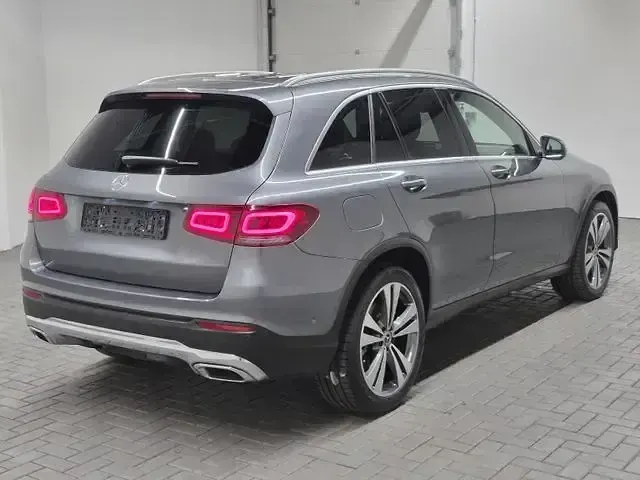 Gebraucht Mercedes GLC400d 330 PS (242 kW) 2020 Selenitgraumet. SUV