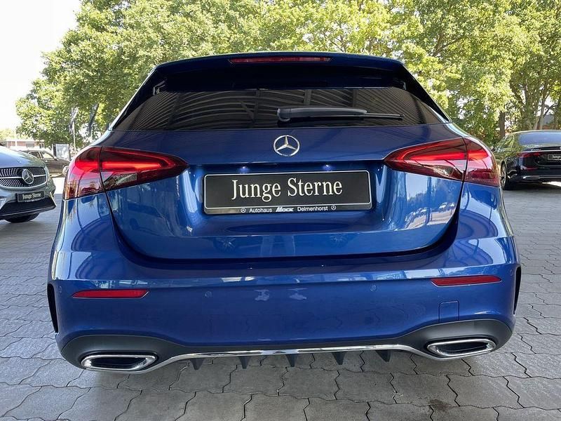Gebraucht Mercedes A200 Advanced Plus 163 PS (119 kW) 2024 Schwarz Limousine