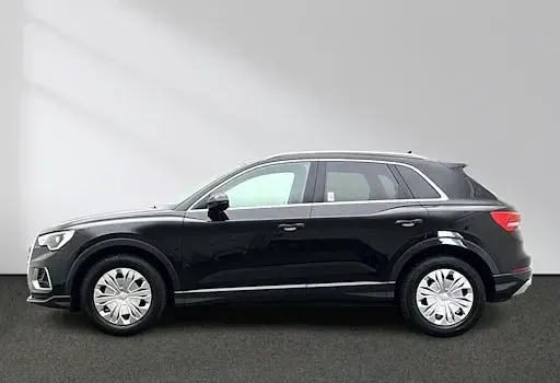 Gebraucht Audi Q3 Advanced Plus 150 PS (110 kW) 2025 Mythosschwarz metallic SUV