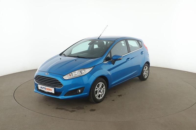 Gebraucht Ford Fiesta Titanium 101 PS (74 kW) 2015 Blau Limousine