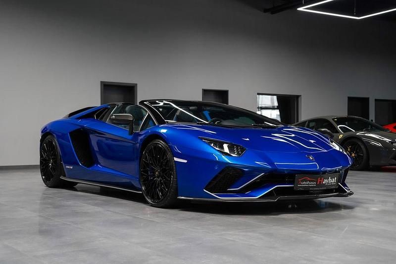 Blau Gebraucht 2019 Lamborghini Aventador Cabrio | 379.950 € - Bild 1/4