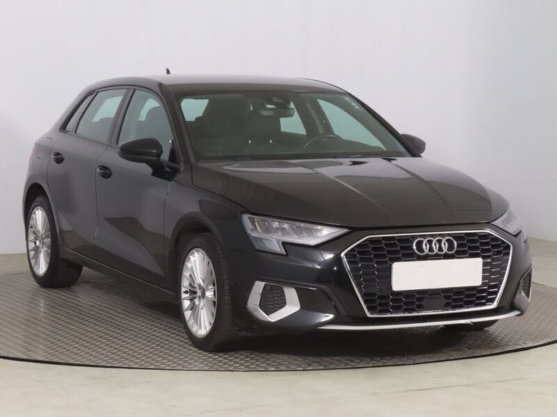 Schwarz Gebraucht 2022 Audi A3 Limousine | 19.800 € (Guter Preis) - Bild 1/4