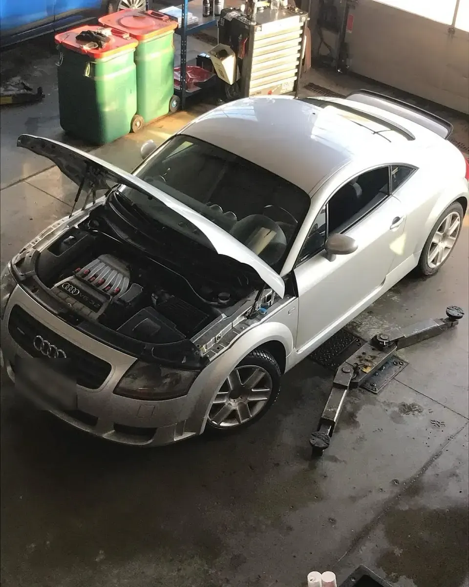 Gebraucht Audi TT 250 PS (183 kW) 2004 Silber Coupé