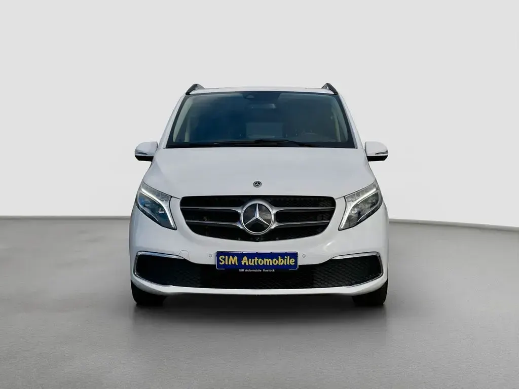 Gebraucht Mercedes V250 Avantgarde Edition 190 PS (139 kW) 2020 Weiß Van / Kleinbus