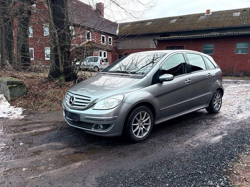 Grau Gebraucht 2007 Mercedes B200 Van / Kleinbus | 2.999 € (Superpreis) - Bild 1/4