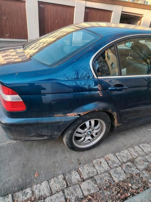 Gebraucht BMW 316 110 PS (80 kW) 2004 Blau Limousine