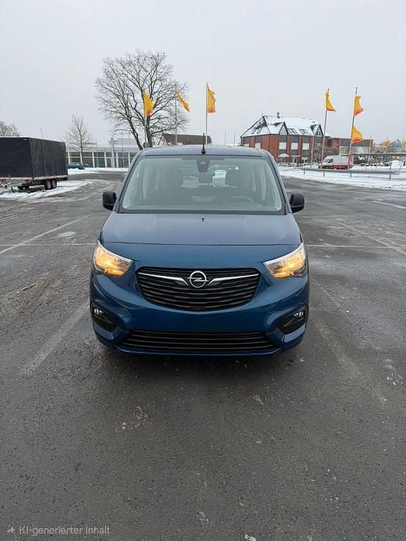 Gebraucht Opel Combo 110 PS (80 kW) 2021 Blau Van / Kleinbus