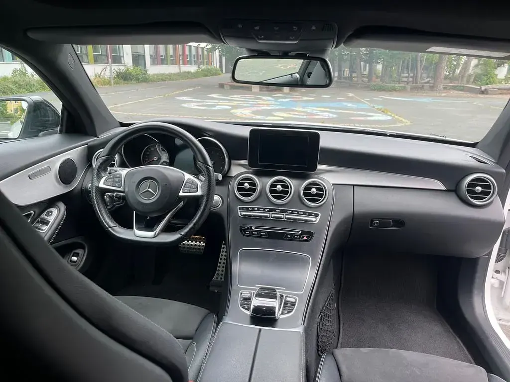 Gebraucht Mercedes C300 245 PS (180 kW) 2017 Weiß Cabrio