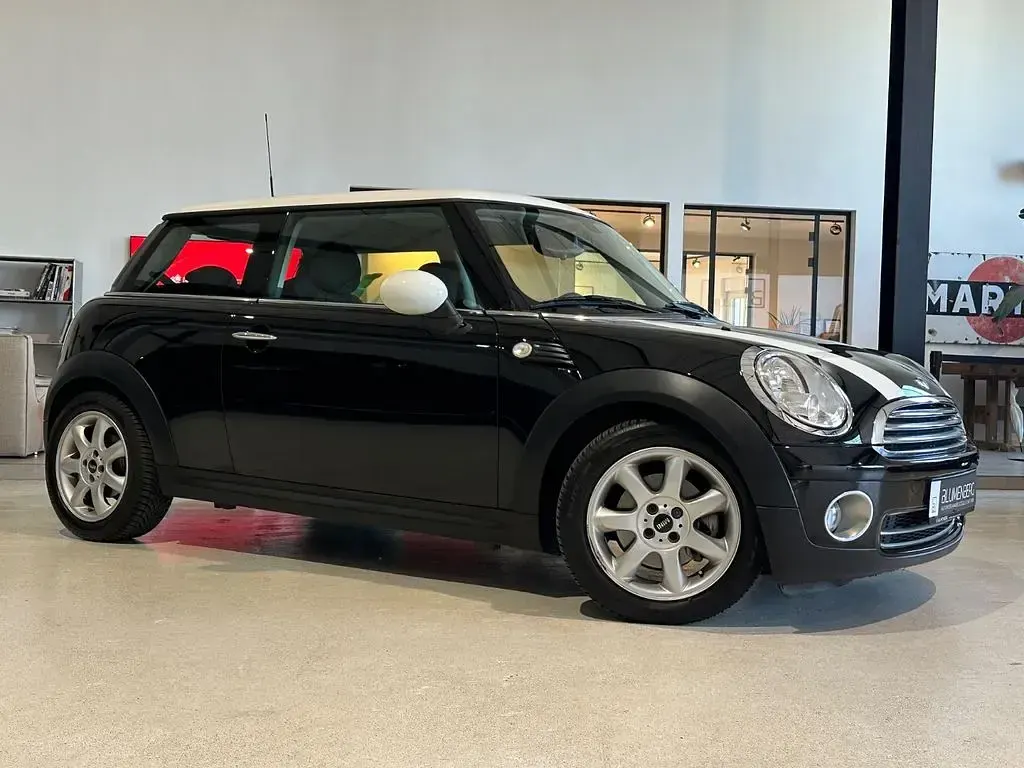 Usado Mini Cooper Pepper 120 CV (88 kW) 2009 Negro Utilitario
