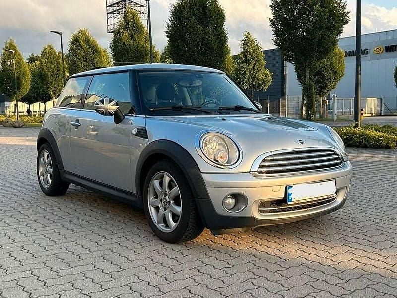 Silber Gebraucht 2010 Mini ONE Kleinwagen | 4.100 € (Fairer Preis) - Bild 1/4