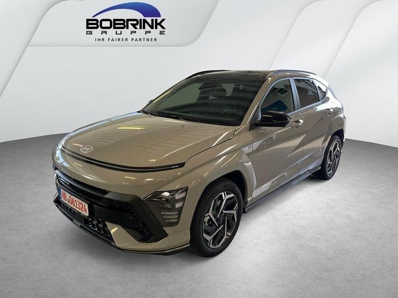 Grau Neu 2025 Hyundai Kona N Line SUV | 33.990 € (Teuer) - Bild 1/4