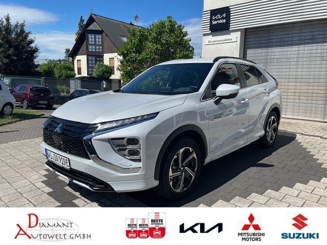 Weiß Gebraucht 2024 Mitsubishi Eclipse Cross Plus SUV | 32.490 € (Teuer) - Bild 1/4