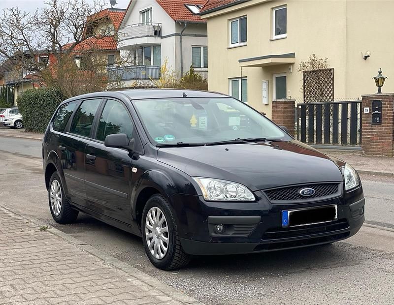 Gebraucht Ford Focus 101 PS (74 kW) 2007 Schwarz Kombi