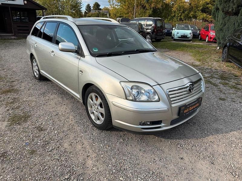 Gebraucht Toyota Avensis Executive 147 PS (108 kW) 2004 Silber Kombi