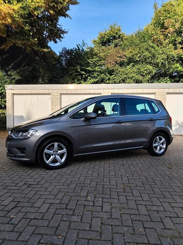 Grau Gebraucht 2014 VW Golf VII Limousine | 13.800 € (Etwas zu teuer) - Bild 1/4