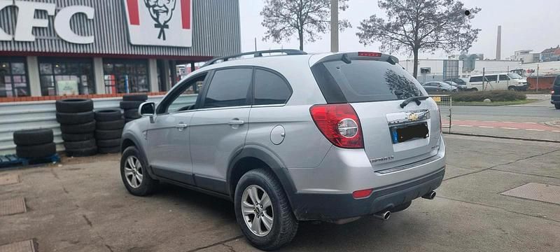 Gebraucht Chevrolet Captiva 136 PS (100 kW) 2010 Silber SUV