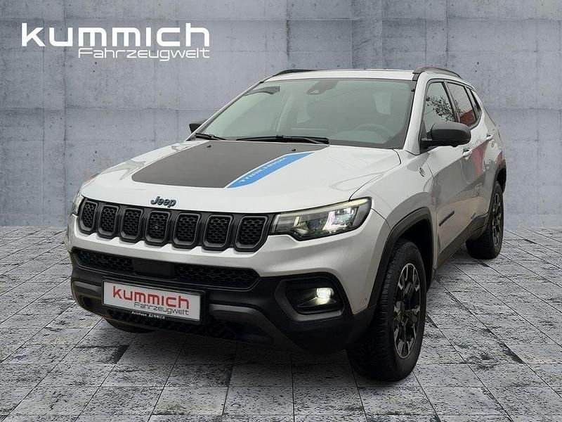 Silber Gebraucht 2022 Jeep Compass Trailhawk SUV | 25.490 € (Fairer Preis) - Bild 1/4