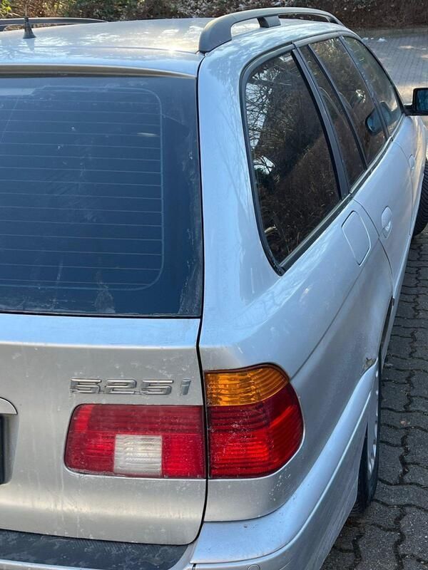 Grau Gebraucht 2001 BMW 525 Kombi | 3.000 € (Guter Preis) - Bild 1/4