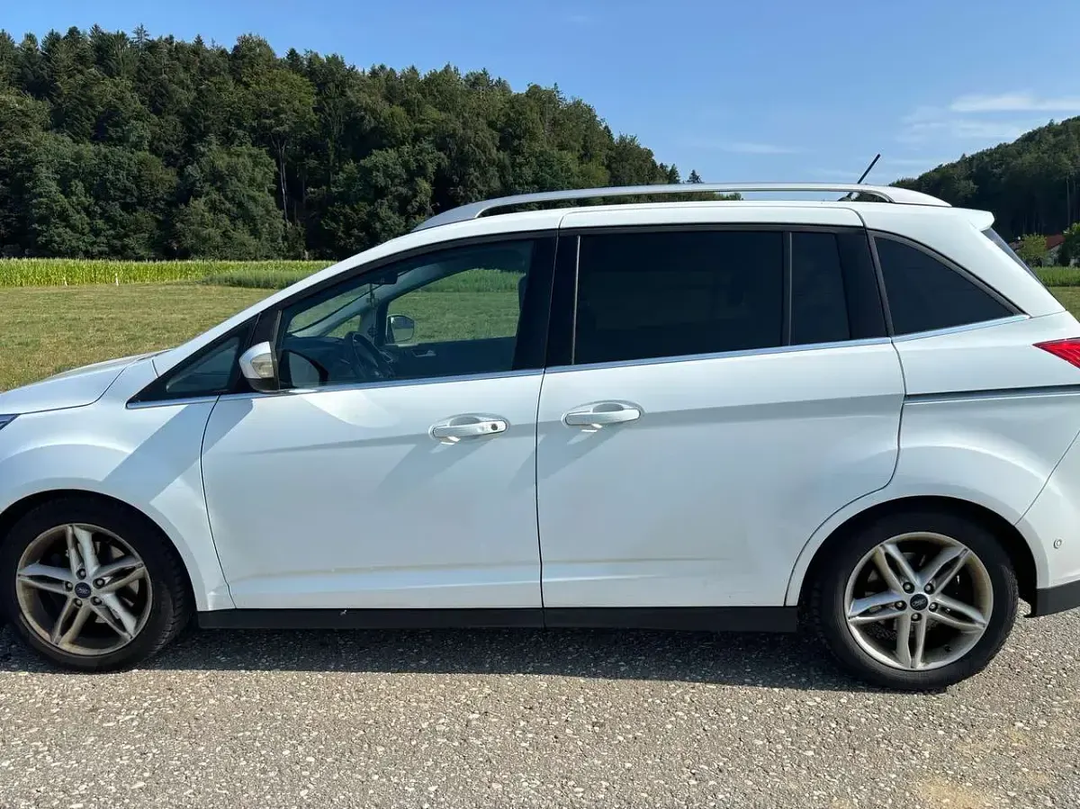 Gebraucht Ford C-MAX Titanium 150 PS (110 kW) 2019 Weiß Van / Kleinbus