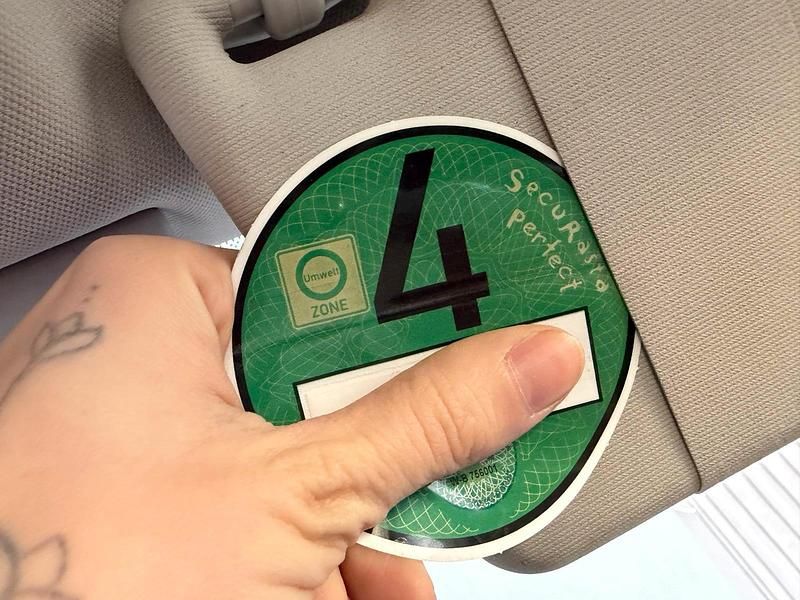 Gebraucht VW Passat 131 PS (96 kW) 2004 Silber Kombi