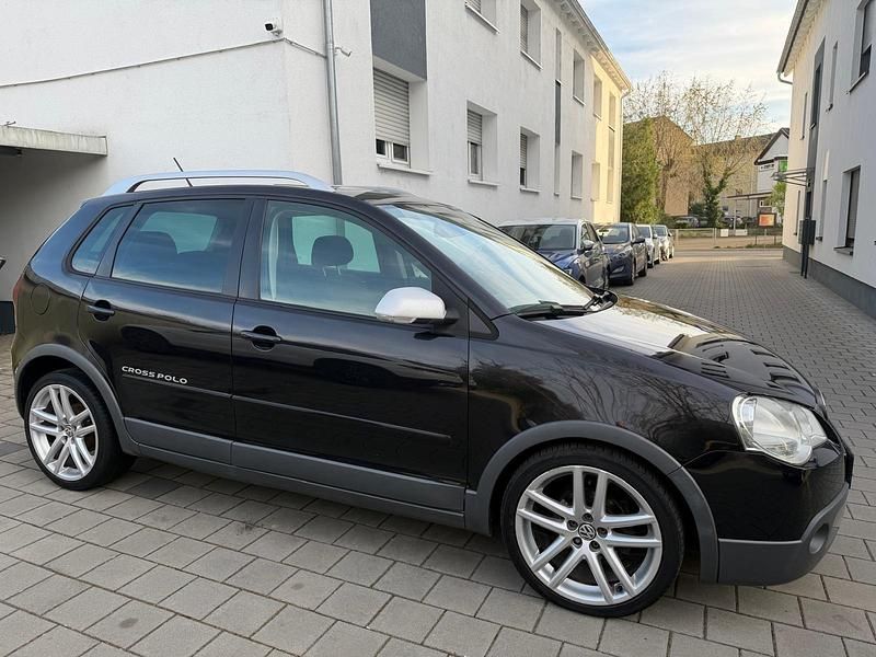 Gebraucht VW Polo Cross 80 PS (58 kW) 2009 Schwarz Kleinwagen