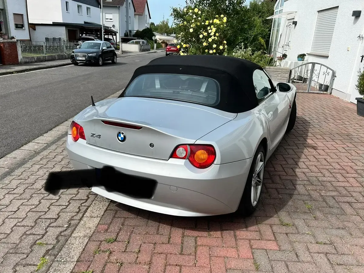 Gebraucht BMW Z4 231 PS (169 kW) 2003 Silber Cabrio