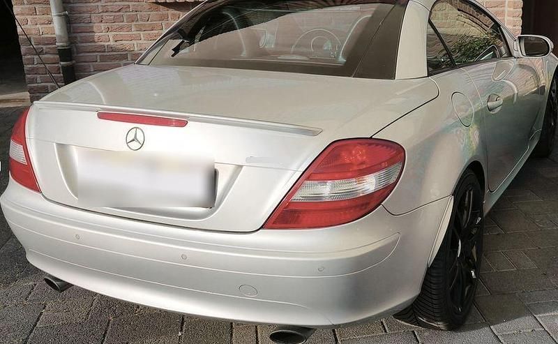 Gebraucht Mercedes SLK200 AMG Edition 1 163 PS (119 kW) 2007 Silber Cabrio