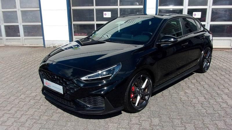 Schwarz Gebraucht 2021 Hyundai i30 N Performance Limousine | 29.990 € (Teuer) - Bild 1/4
