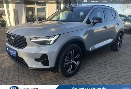 Gebraucht Volvo XC40 Plus 163 PS (119 kW) 2025 Grau SUV