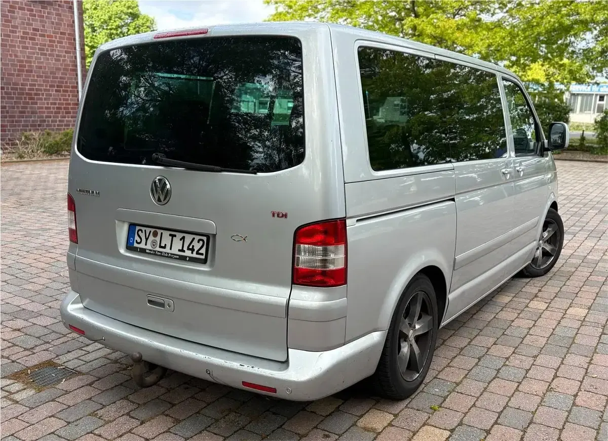 Gebraucht VW Multivan 175 PS (128 kW) 2007 Silber Van / Kleinbus