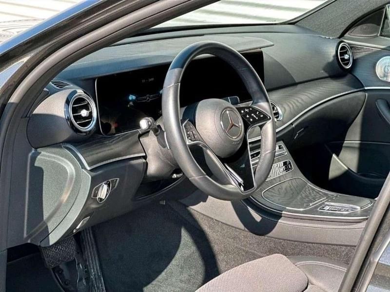 Gebraucht Mercedes E200 160 PS (117 kW) 2020 Kombi