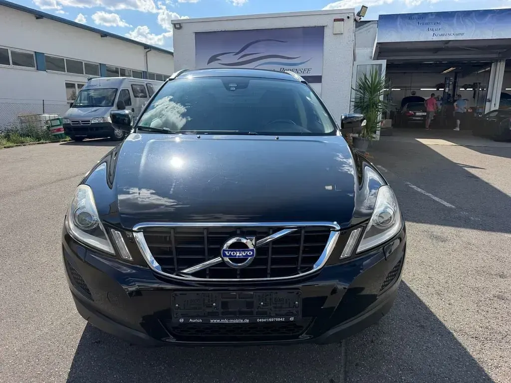 Gebraucht Volvo XC60 Summum 163 PS (119 kW) 2011 Schwarz SUV
