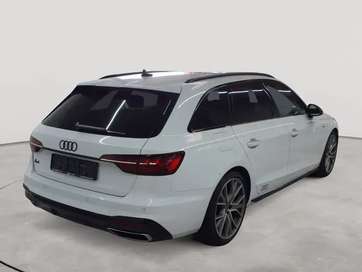 Gebraucht Audi A4 S-Line 150 PS (110 kW) 2022 Gletscherweiß metallic Kombi