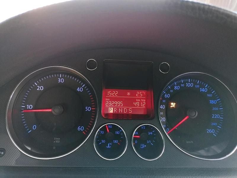 Grau Gebraucht 2006 VW Passat Kombi | 1.850 € (Superpreis) - Bild 1/4