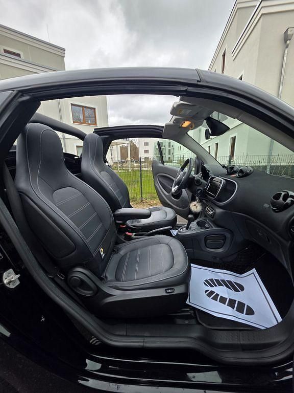 Gebraucht Smart ForTwo Cabrio Prime 71 PS (52 kW) 2018 Schwarz Cabrio