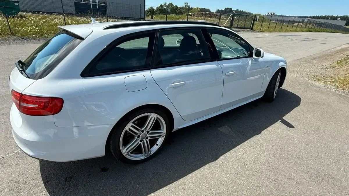 Gebraucht Audi A4 S-Line 245 PS (180 kW) 2015 Weiß Kombi