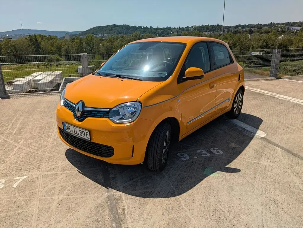 Gebraucht Renault Twingo Intens 60 kW (82 PS) 2022 Gelb Kleinwagen