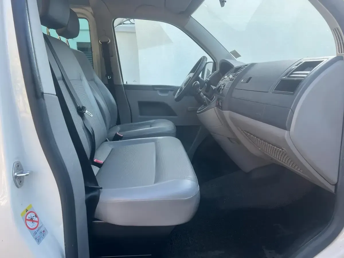Gebraucht VW Multivan 105 PS (77 kW) 2006 Weiß Van / Kleinbus
