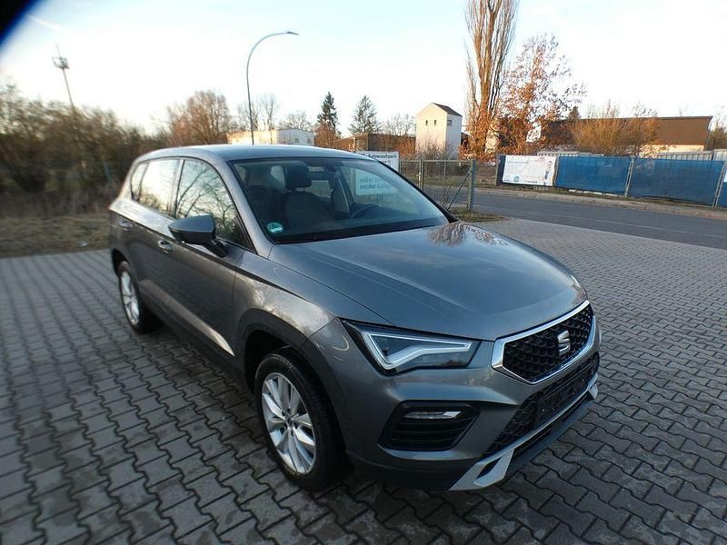 Gebraucht Seat Ateca Style 150 PS (110 kW) 2022 Grau SUV