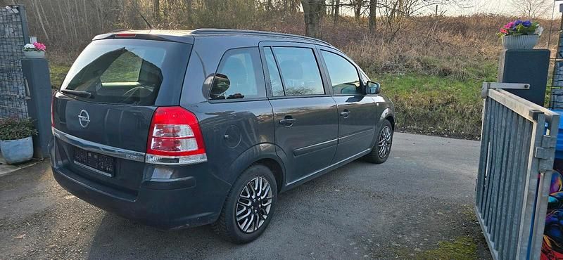 Gebraucht Opel Zafira 2014 Van / Kleinbus