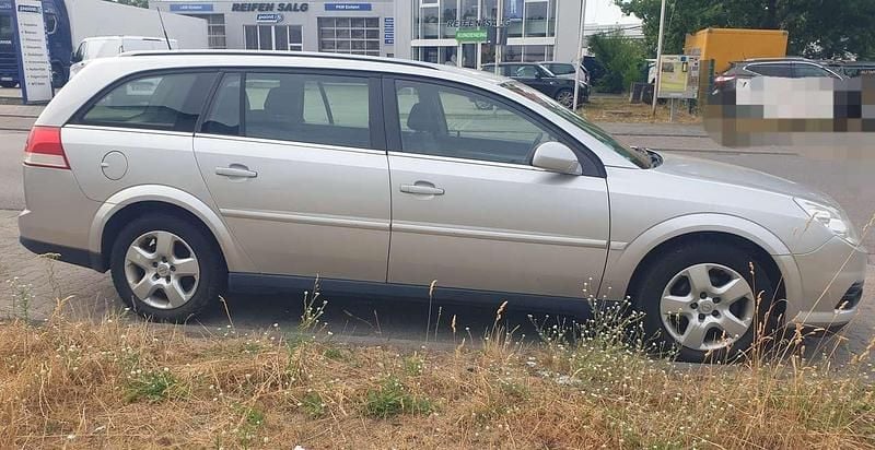 Gebraucht Opel Vectra Edition 120 PS (88 kW) 2006 Starsilber iii m2 Kombi