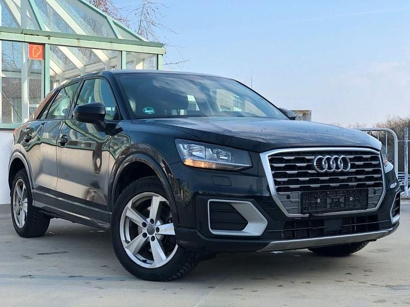 Gebraucht Audi Q2 116 PS (85 kW) 2017 Schwarz SUV