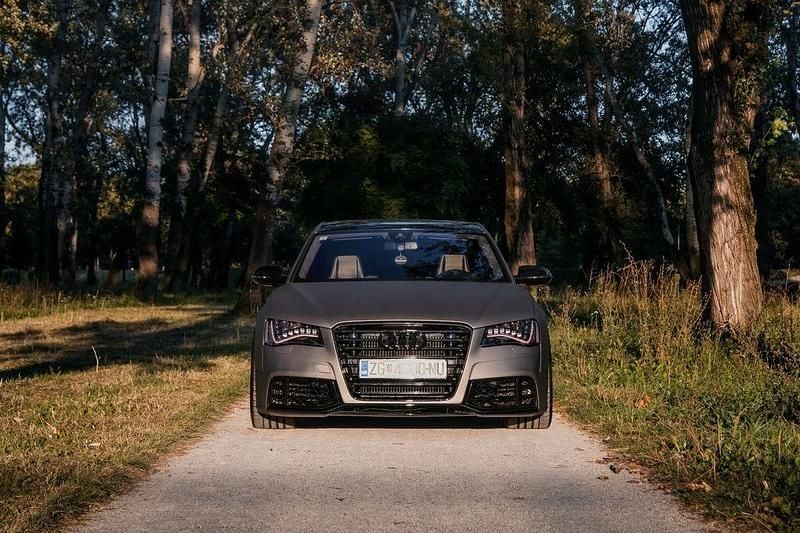 Gebraucht Audi S8 Sport 519 PS (381 kW) 2013 Grau Limousine