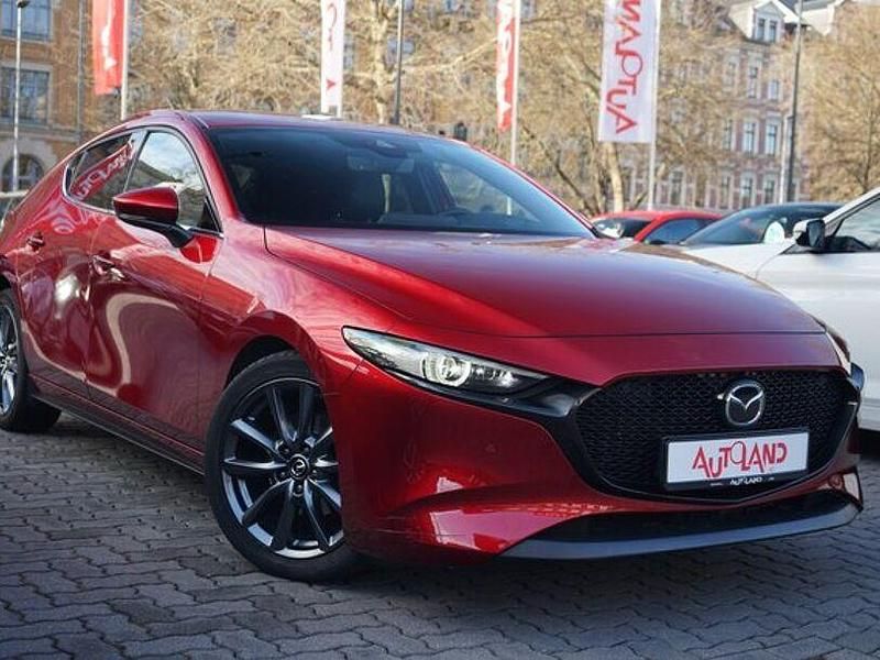 Gebraucht Mazda 3 Selection 122 PS (89 kW) 2019 Rot Limousine