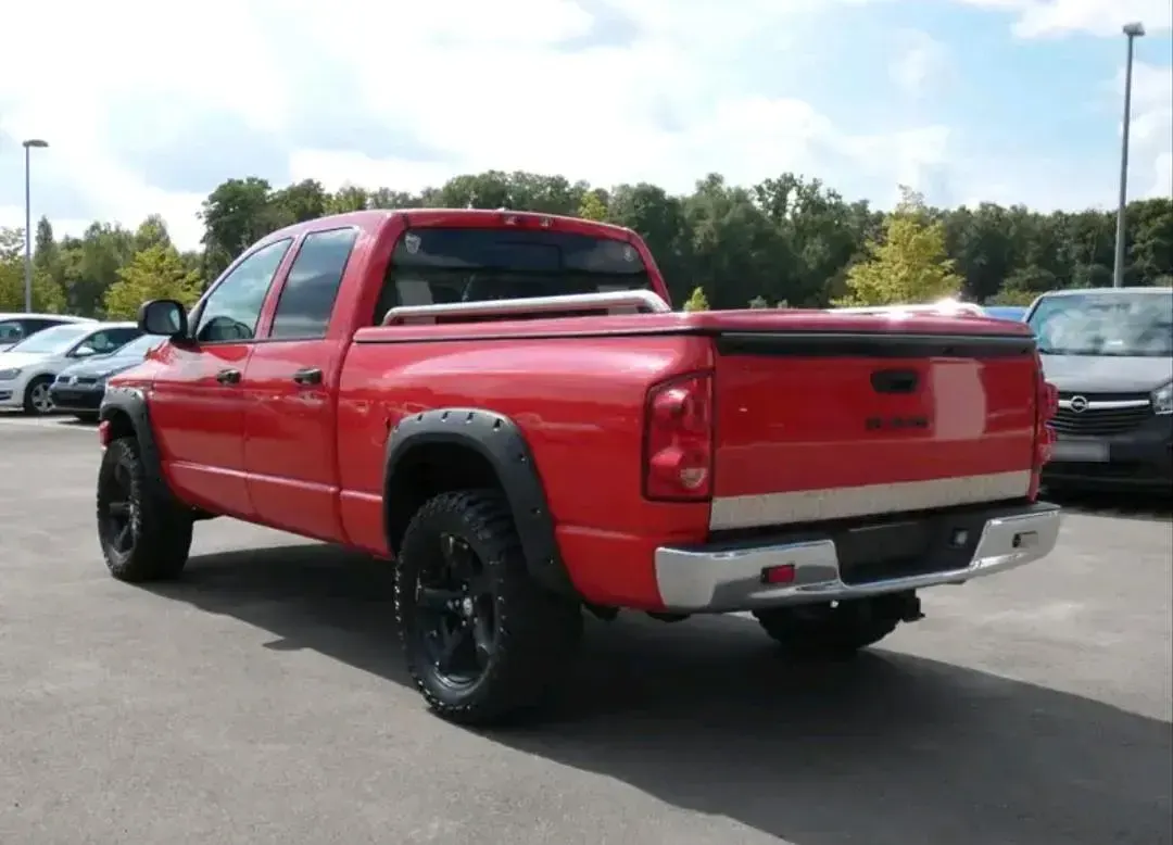 Używany Dodge Ram 345 KM (253 kW) 2009 Czerwony Pickup