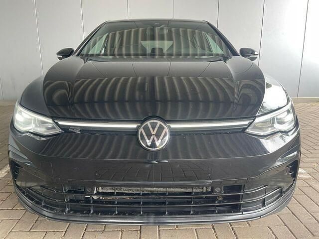 Gebraucht VW Golf VIII R-line 150 PS (110 kW) 2022 Deep black perleffekt (metallic) Limousine