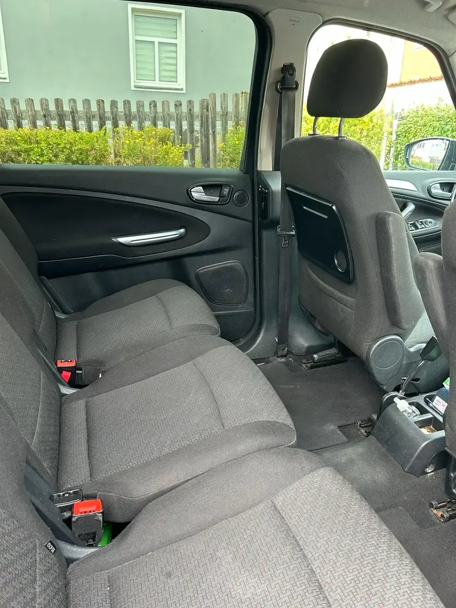 Gebraucht Ford Galaxy 140 PS (102 kW) 2009 Schwarz Van / Kleinbus