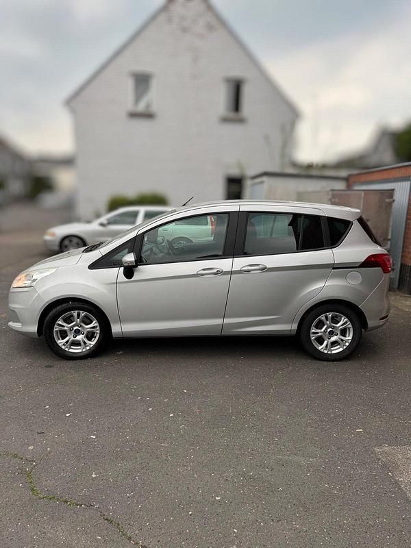 Second-hand Ford B-MAX 101 CP (74 kW) 2015 Gri Monovolum