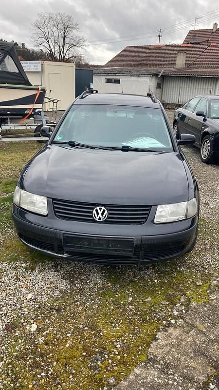 Gebraucht VW Passat 100 PS (73 kW) 2000 Schwarz Kombi
