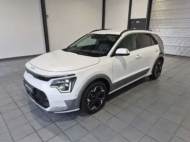 Gebraucht Kia e-Niro Inspiration 150 kW (204 PS) 2024 Weiß SUV